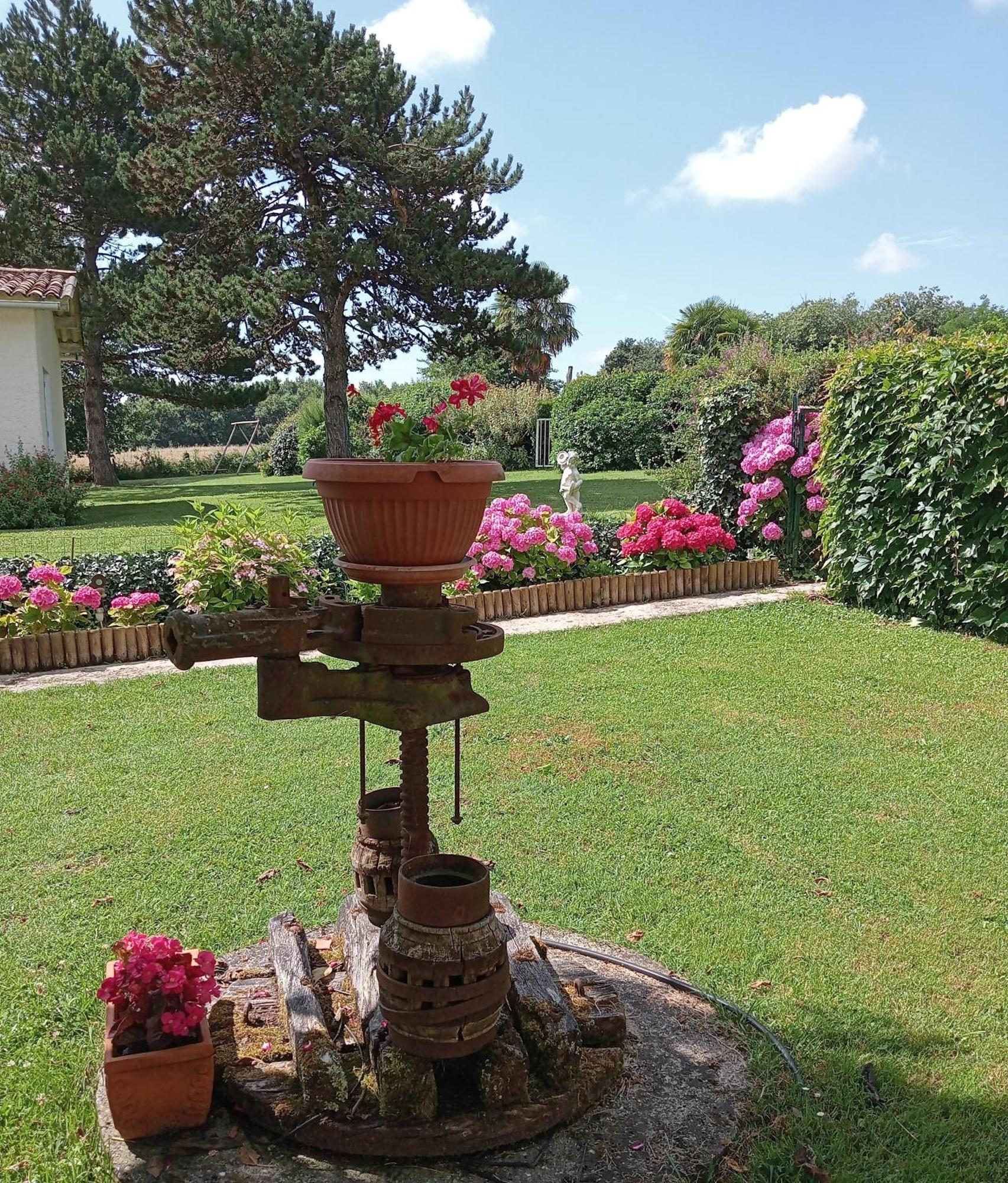 Meursac Gites Chez Belliveau מראה חיצוני תמונה